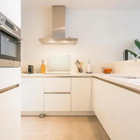 -l A   d U N E- Superb App. For Your Ultimate Apartment *